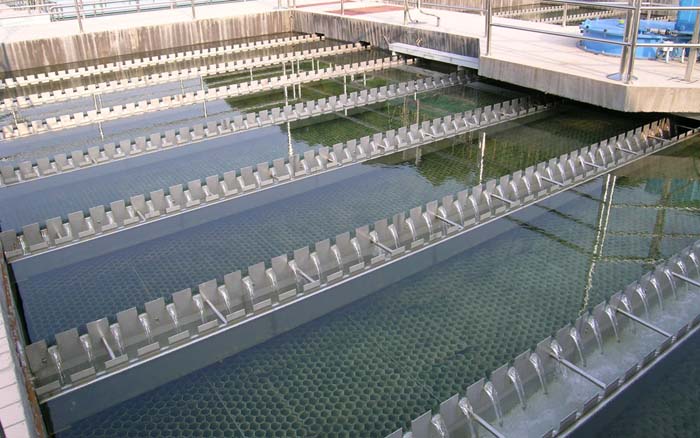 大興自來水公司極實(shí)施了“膜處理反滲透”凈水工程 大興自來水公司極實(shí)施了“膜處理反滲透”凈水工程